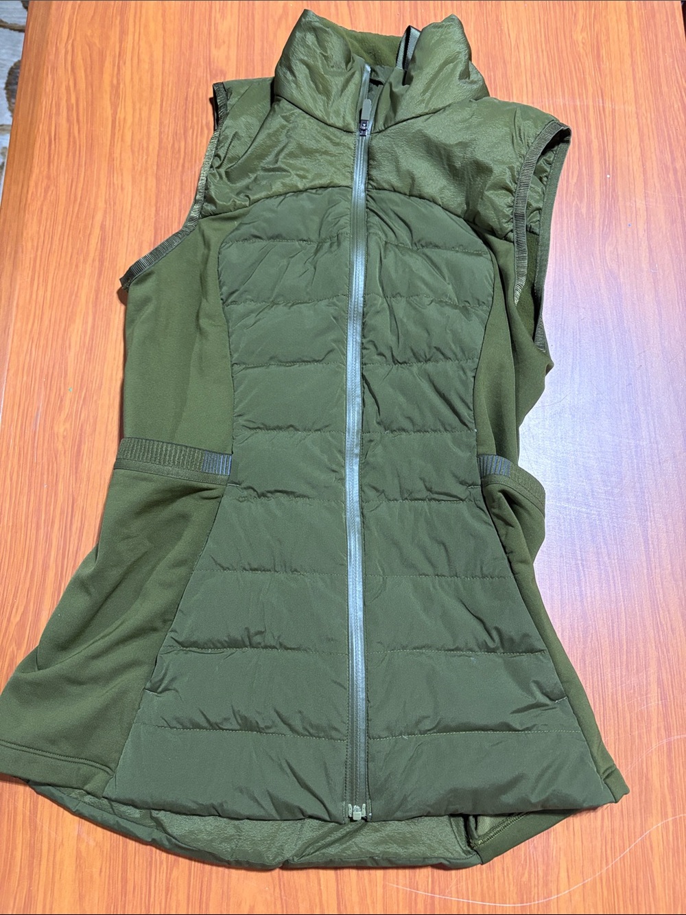 lululemon athletica Olive Green Quilted Vest size 4
